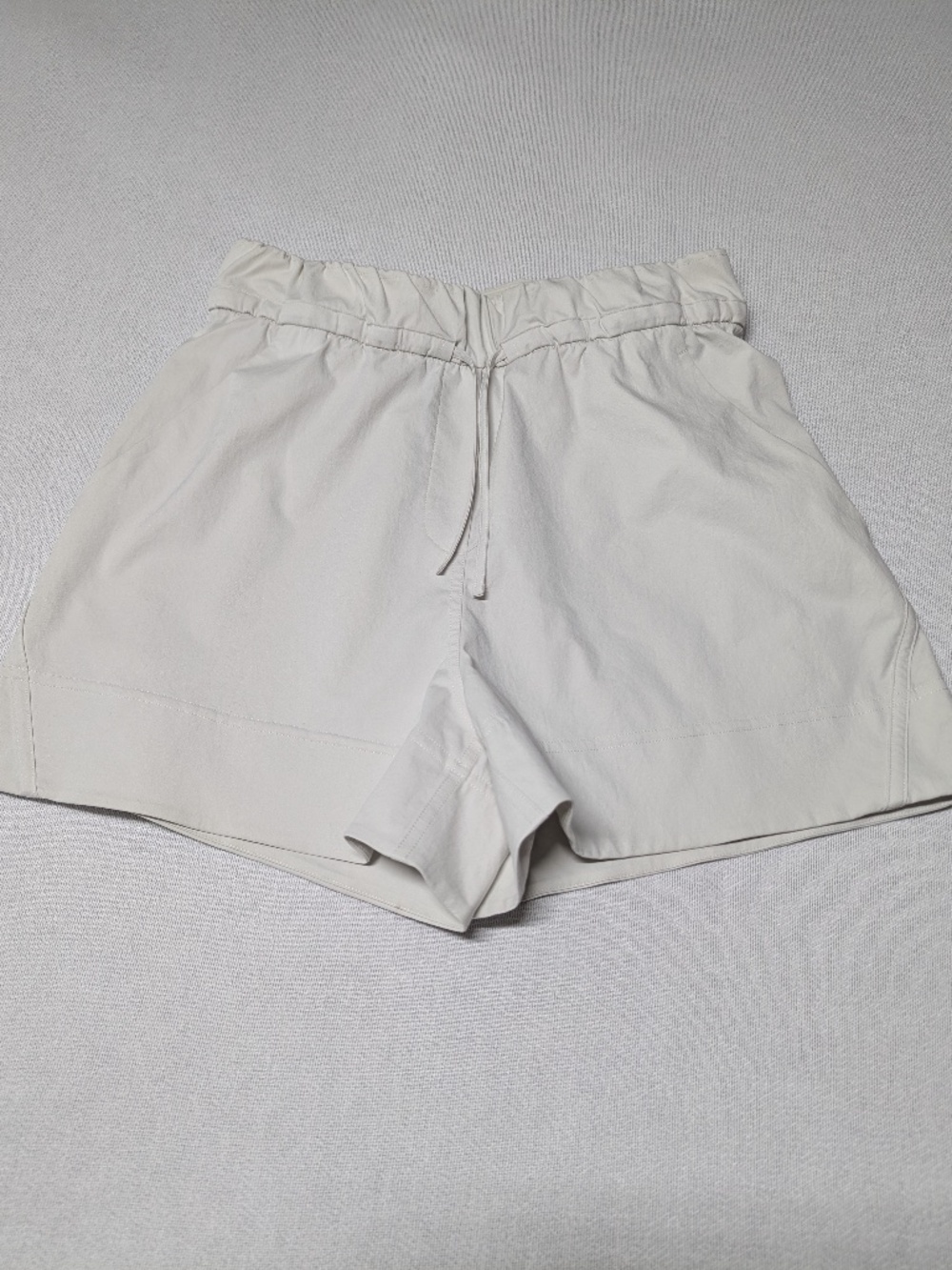 Lululemon Cinchable Waist High-Rise Woven 3.5" Short - Size XS